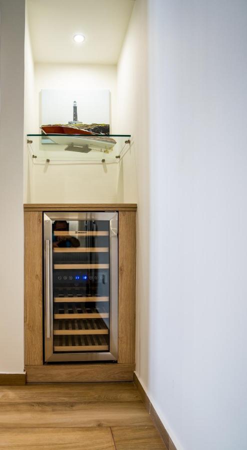 Maxblue 2 Apartment Piraeus Luaran gambar
