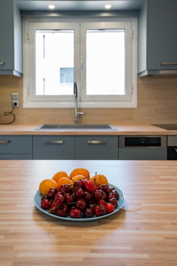 Maxblue 2 Apartment Piraeus Luaran gambar